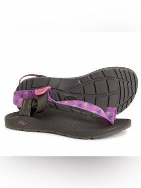 Chaco Women's SIze 9 Bodhi Sandals Pink Purple NWT Water Shoes Chacos Adjustable